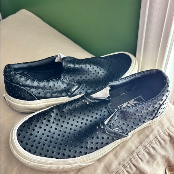 Vans Black Star Design Slip-Ons - Picture 2 of 4